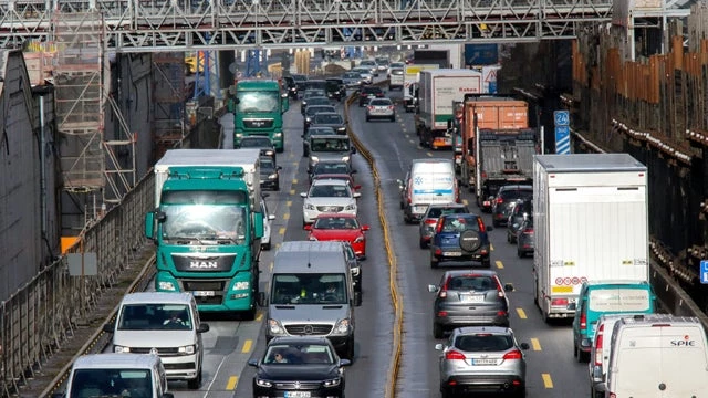 Ξεκίνησε η απαγόρευση των παλιών diesel στην Ευρώπη – Δείτε τις πρώτες πινακίδες